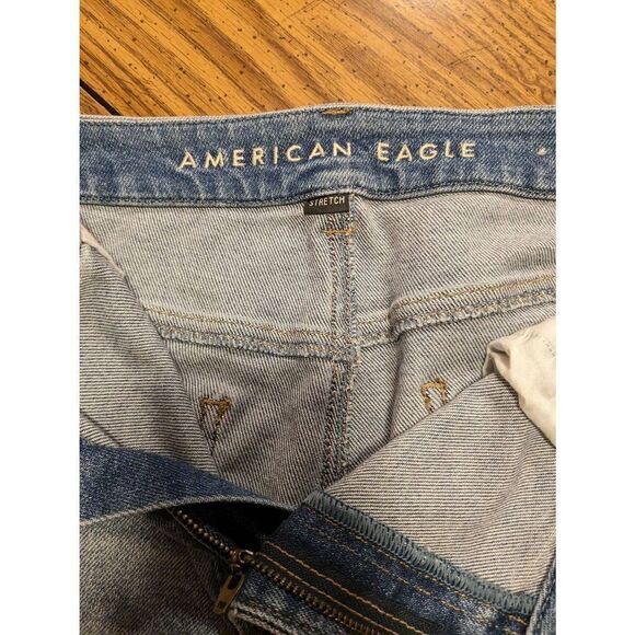 American eagle jeans w/ cuffed bottoms size 16 in good condition - Picture 3 of 5